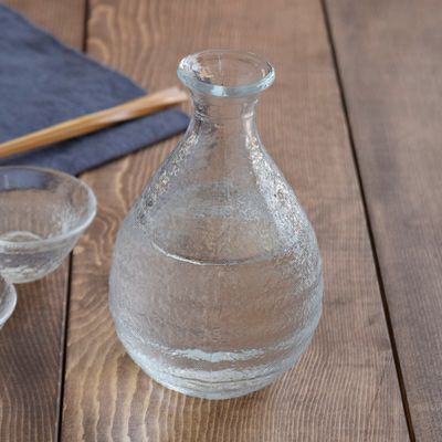 二人分にちょうどいい、和の趣を感じられる酒器