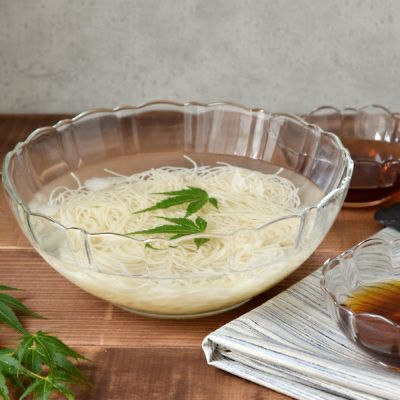【最安値挑戦】 シンプルなガラスボウル。サラダボウルなどに使えるおしゃれな大 食器