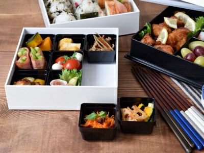 処分価格【28個】仕出 弁当箱 仕切り付き 27×21cm まとめ売り 和風 処分価格【28個】仕出 弁当箱 仕切り付き 27×21cm まとめ売り 和風
