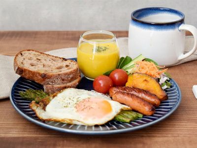 おしゃれなガラスのアミューズカップ。デザートカップ、小鉢、冷
