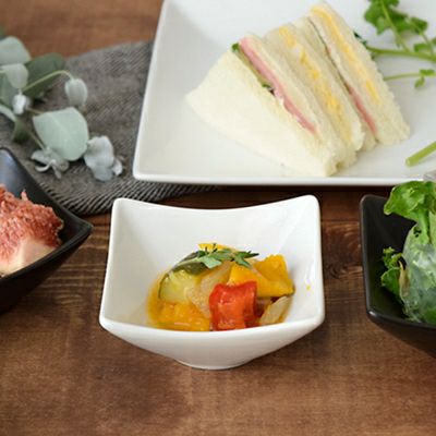 シンプルな洋食器、LAPISシリーズの中皿。取り皿、サラダ皿、ケーキ皿に使える白い食器。