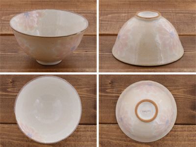 淡く華やかな手描きのお茶碗。