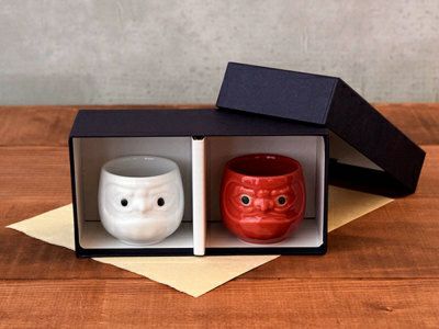 お祝いにぴったり！だるまのぐい呑みセット