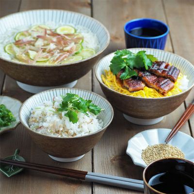 爽やかな十草模様が料理を引き立ててくれます。