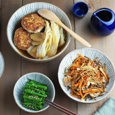 爽やかな十草模様が料理を引き立ててくれます。