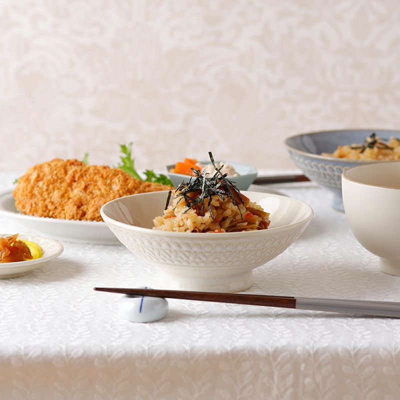 送料無料　古伊万里七草平茶碗　口径15ｃｍ 送料無料 古伊万里七草平茶碗 口径15cm 古伊万里】 染付網目文煎茶