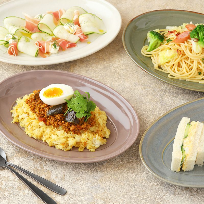 クリーム色オーバル皿 レース状の縁取り クリーム色オーバル皿 レース状の縁取り クリーム色オーバル皿 レース