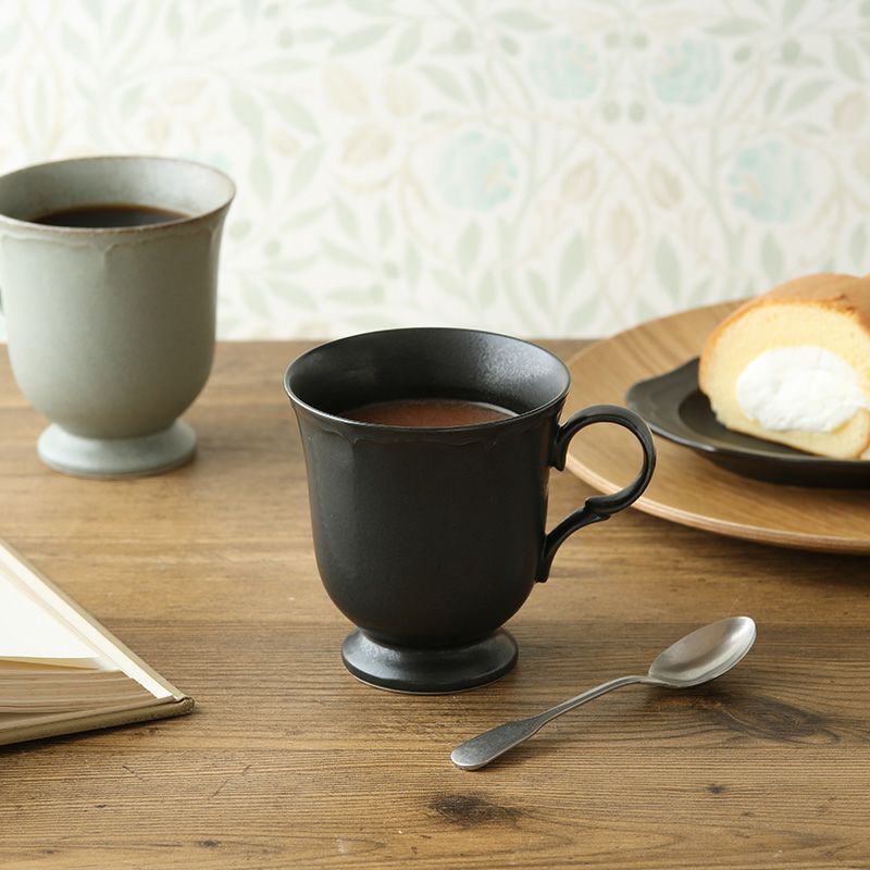 おもてなしにもぴったり！モダンな洋食器ペアセット。