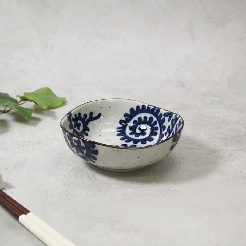 三角小鉢 13.7cm 太タコ唐草