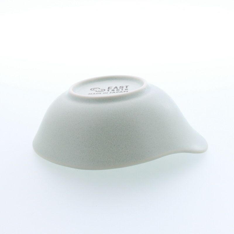 日常に馴染むナチュラルカラーの器