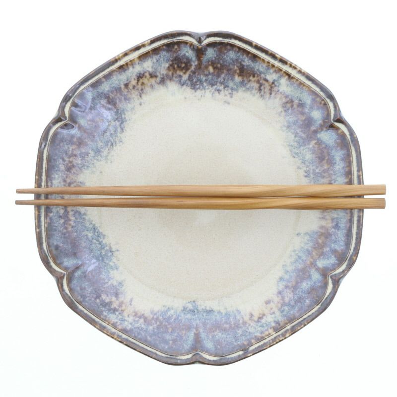 ほっこりとあたたかみを感じさせる中皿サイズのプレート4点セット。