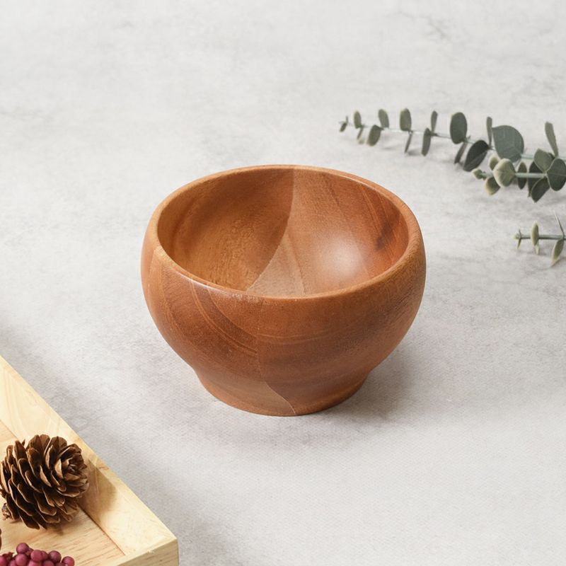 手に馴染む木目が美しい上品な汁椀